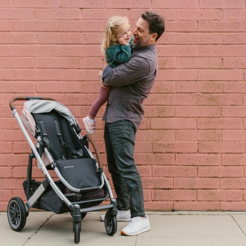 Коляска прогулочная UPPAbaby Cruz V2 ALICE нежно-розовый