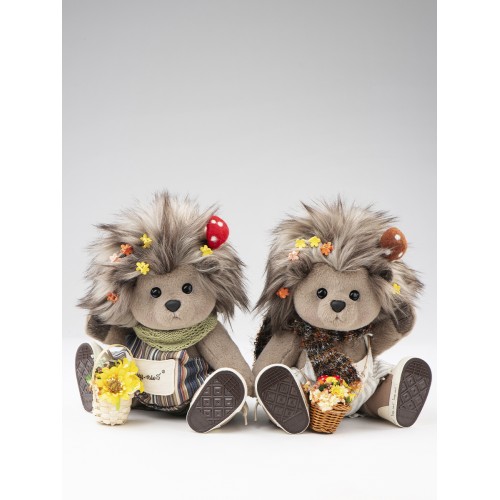 Авторская мягкая игрушка Lina Ежик серый Мидора с костюмом M (±30 см) Авторская мягкая игрушка Lina Ежик серый Мидора с костюмом M (±30 см)