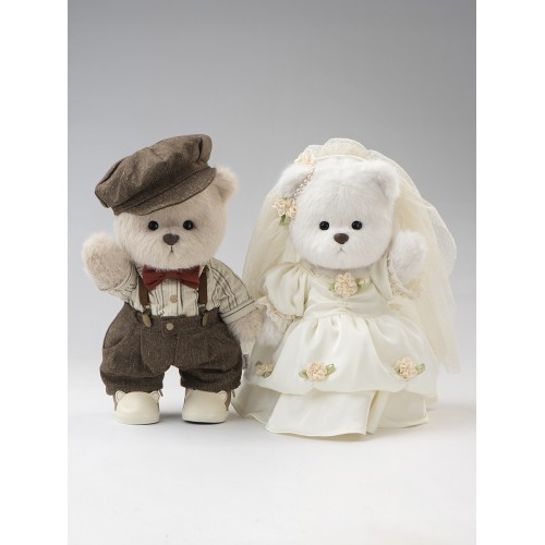 Авторская мягкая игрушка Lina Медведь белый в Винтажном платье невесты M (±30 см) Авторская мягкая игрушка Lina Медведь белый в Винтажном платье невесты M (±30 см)