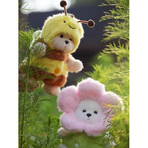 Авторская мягкая игрушка Lina Медведь молочный Пчелка брелок XS (±15 см) Авторская мягкая игрушка Lina Медведь молочный Пчелка брелок XS (±15 см)