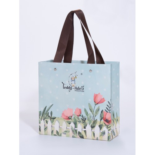 Авторская мягкая игрушка Lina Медведь белый в Костюме Красная шапочка брелок XS (±15 см) Авторская мягкая игрушка Lina Медведь белый в Костюме Красная шапочка брелок XS (±15 см)