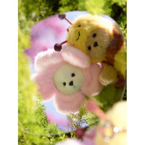 Авторская мягкая игрушка Lina Медведь молочный Пчелка брелок XS (±15 см) Авторская мягкая игрушка Lina Медведь молочный Пчелка брелок XS (±15 см)