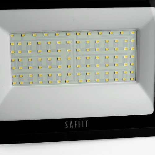 Светодиодный прожектор SAFFIT SFL90-100 IP65 100W 4000K черный