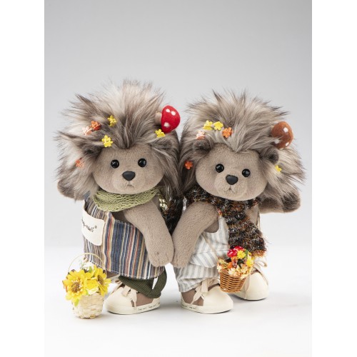 Авторская мягкая игрушка Lina Ежик серый Мидора с костюмом M (±30 см) Авторская мягкая игрушка Lina Ежик серый Мидора с костюмом M (±30 см)